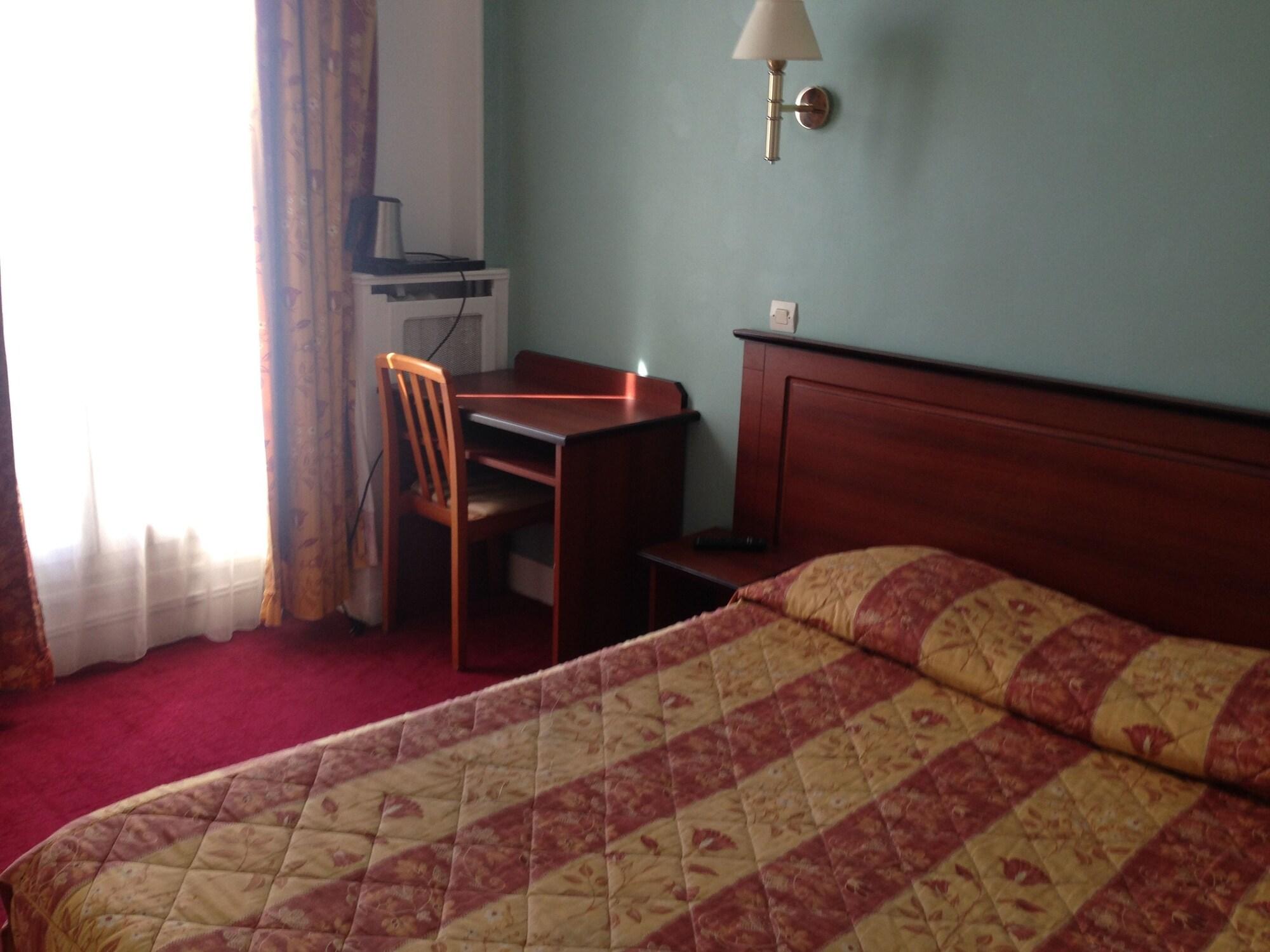 Du Square D'anvers Hotel Parijs